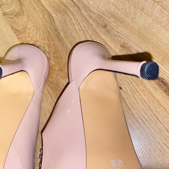 MIRAAZZURA Beautiful Crystal Mules . - Picture 8 of 13